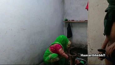Sexy Indian Stepmom Village Saree Rough Hardcore Sex.