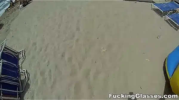 Fucking Glasses – I love these outgoing vacation chicks you meet on the beach