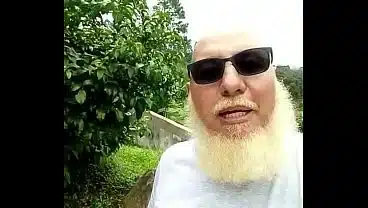 Sandro lima convida os amigos e amigas para o carnaval 2.020 que contará com a presença de vários atores e atrizes que possuem canal no xvideos
